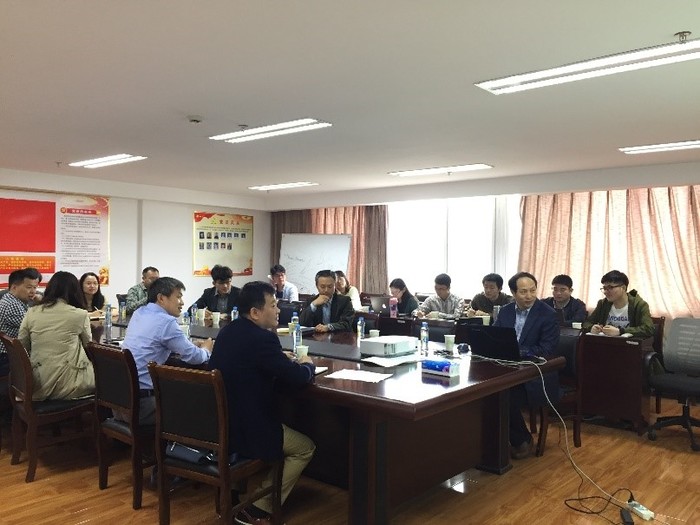 龙立荣教授讲学.jpg